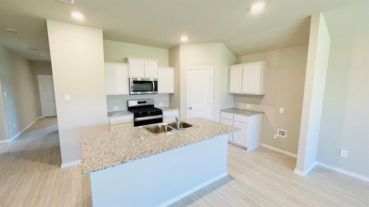 Property Photo:  4228 Trickling Creek Lane  TX 76036