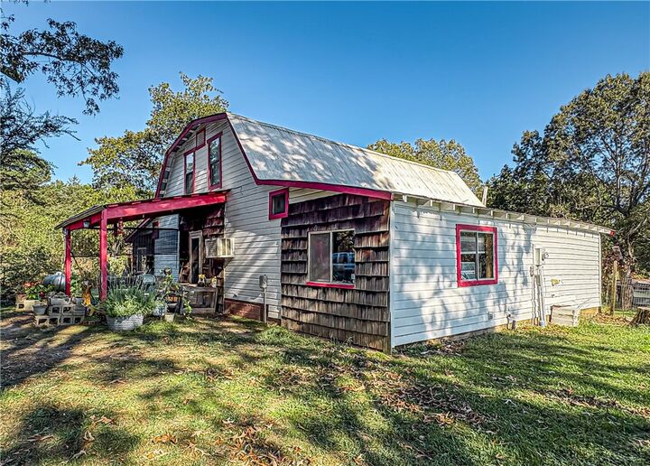 Property Photo: 2114 E 206 Highway AR 72687