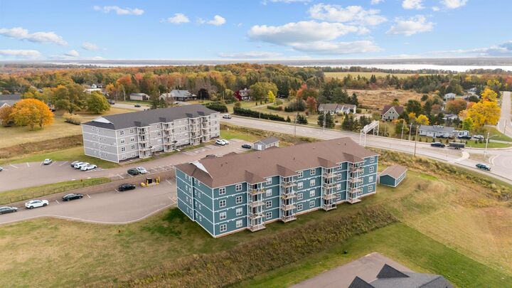 Property Photo: 18 Gilbert Drive 208 PE C1A 0W2