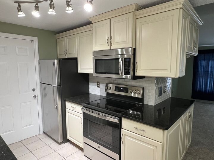 Property Photo: 12 Walden Dr 19 MA 01760