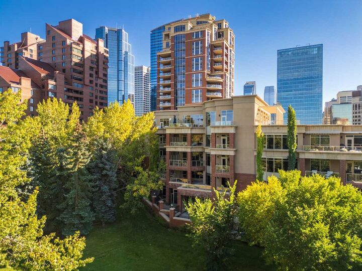 Property Photo:  600 Princeton Way SW 207  AB T2P 5N4 