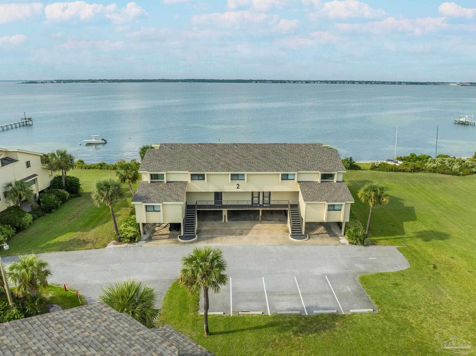 Property Photo:  900 Ft Pickens Rd 214  FL 32561 