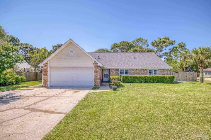 2345 Prytania Cir  Navarre FL 32566 photo