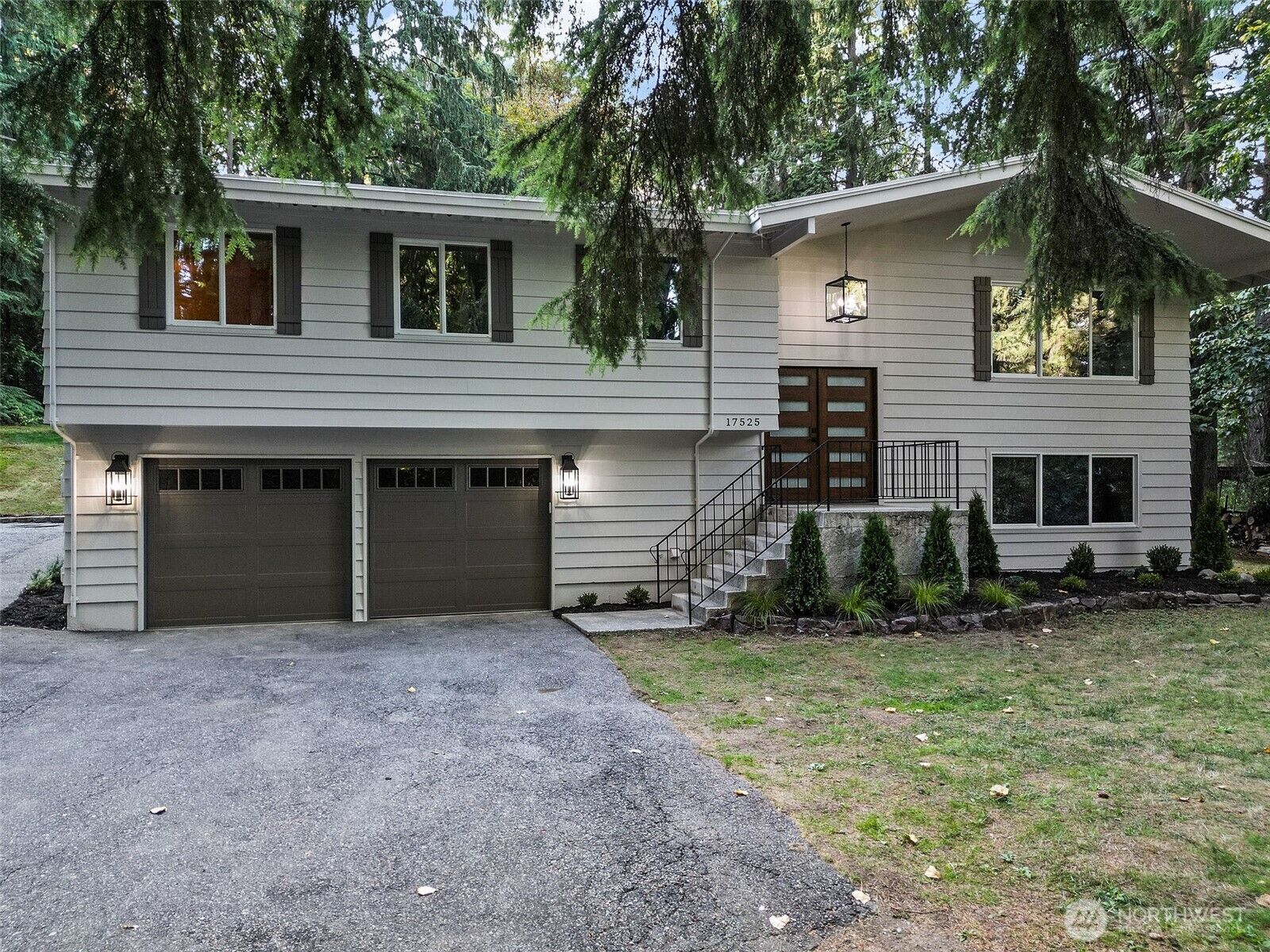 Property Photo:  17525  164th Avenue NE  WA 98072 