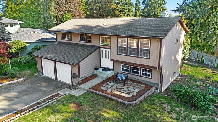 12935 NE 130th Street  Kirkland WA 98034 photo