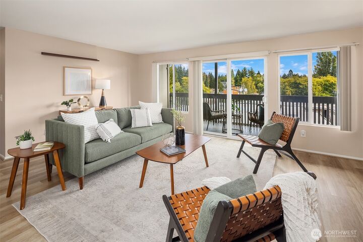 7064  35th Avenue NE 13  Seattle WA 98115 photo