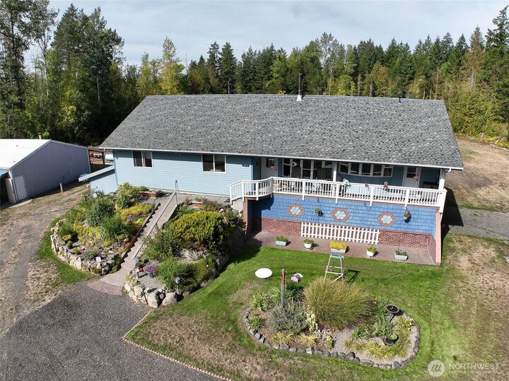 Property Photo: 18212 138th Avenue SE WA 98597