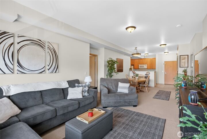 Property Photo:  500  Darby Drive 314  WA 98226 