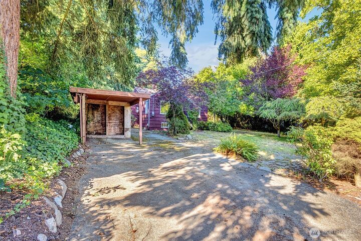 Property Photo: 12015 8th Avenue S WA 98168