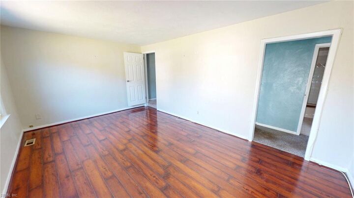 Property Photo:  3425 E Bonner Dr  VA 23513