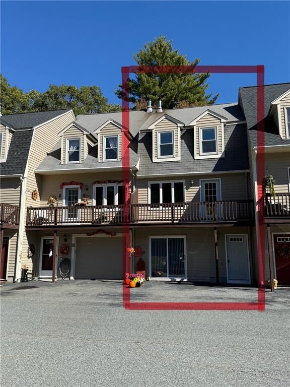 Property Photo:  22 Sanwood Drive  RI 02830 