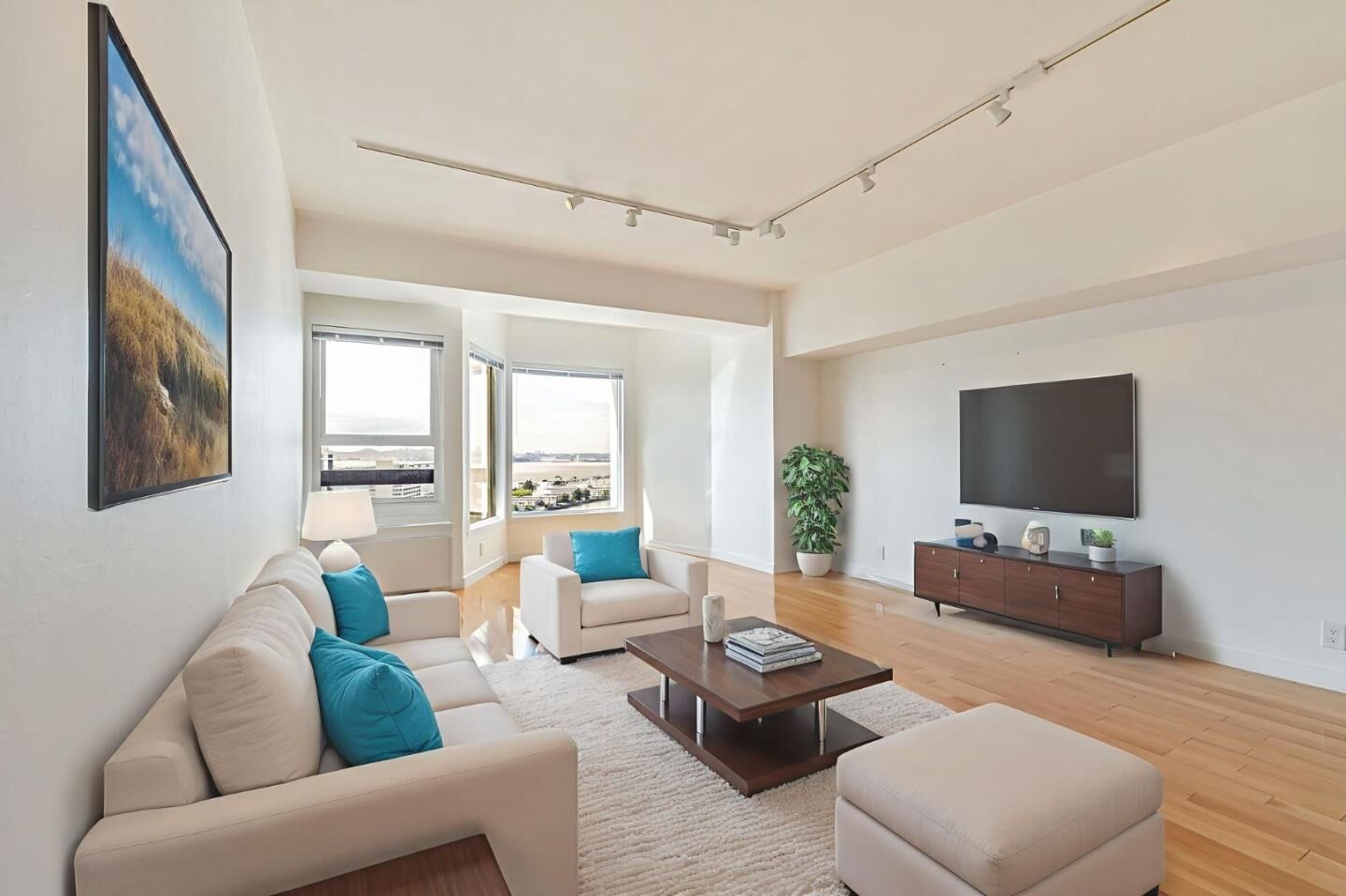 Property Photo:  6363 Christie Avenue 2122  CA 94608 