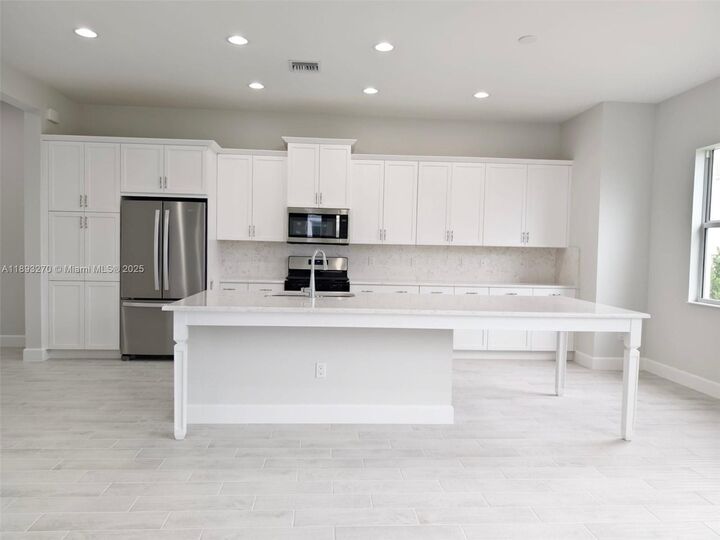 Property Photo:  5488 Liberty Ln  FL 33470 