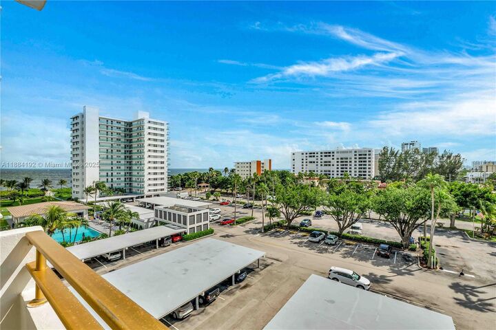 Property Photo: 1630 N Ocean Blvd 515 FL 33062