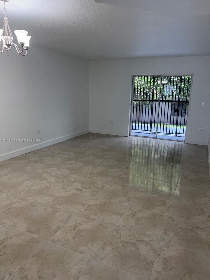 Property Photo: 2670 W 76th St 101 FL 33016
