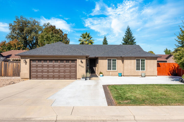 Property Photo: 3508 Humbug Drive CA 96007