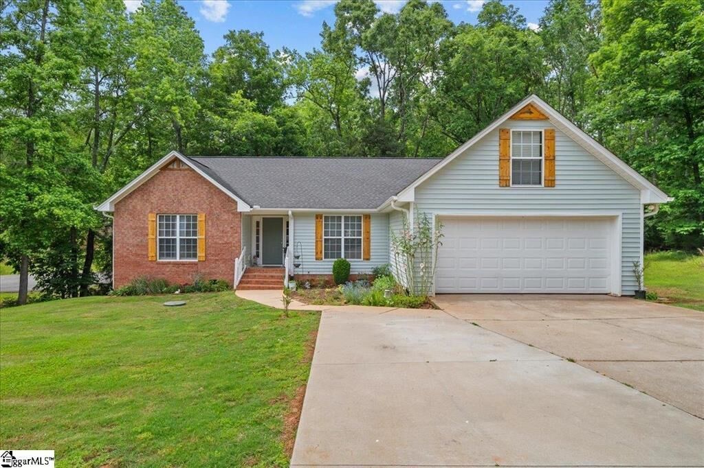 Property Photo:  108 W Peninsula Drive  SC 29360 