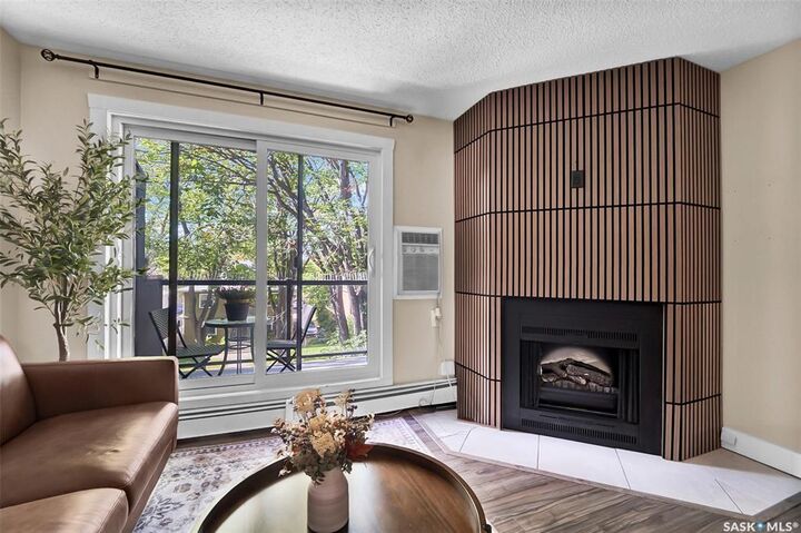 512 4th Avenue N 401  Saskatoon SK S7K 2M3 photo
