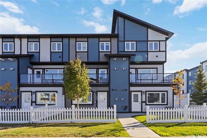 250 Akhtar Bend 254  Saskatoon SK S7W 0W4 photo