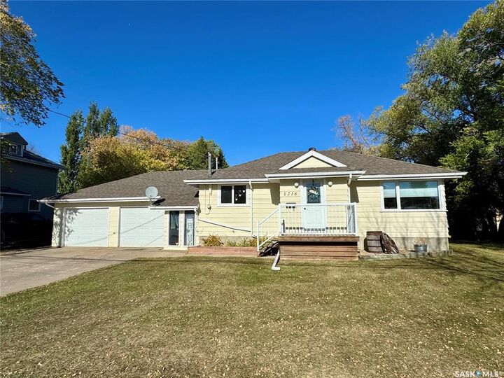 1218 7th Street E  Prince Albert SK S6V 0T9 photo