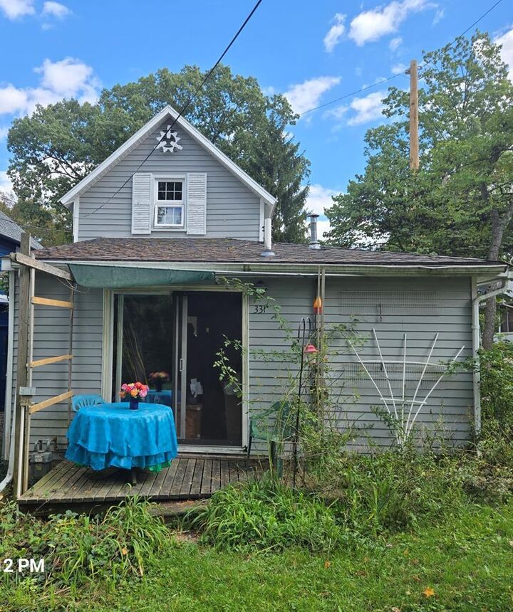 Property Photo: 331 16th St. OH 43130