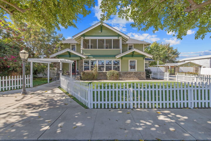 224 N E Street  Exeter CA 93221 photo