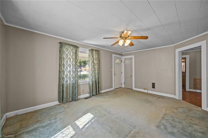 Property Photo:  401 N 4th Avenue  NC 27027 