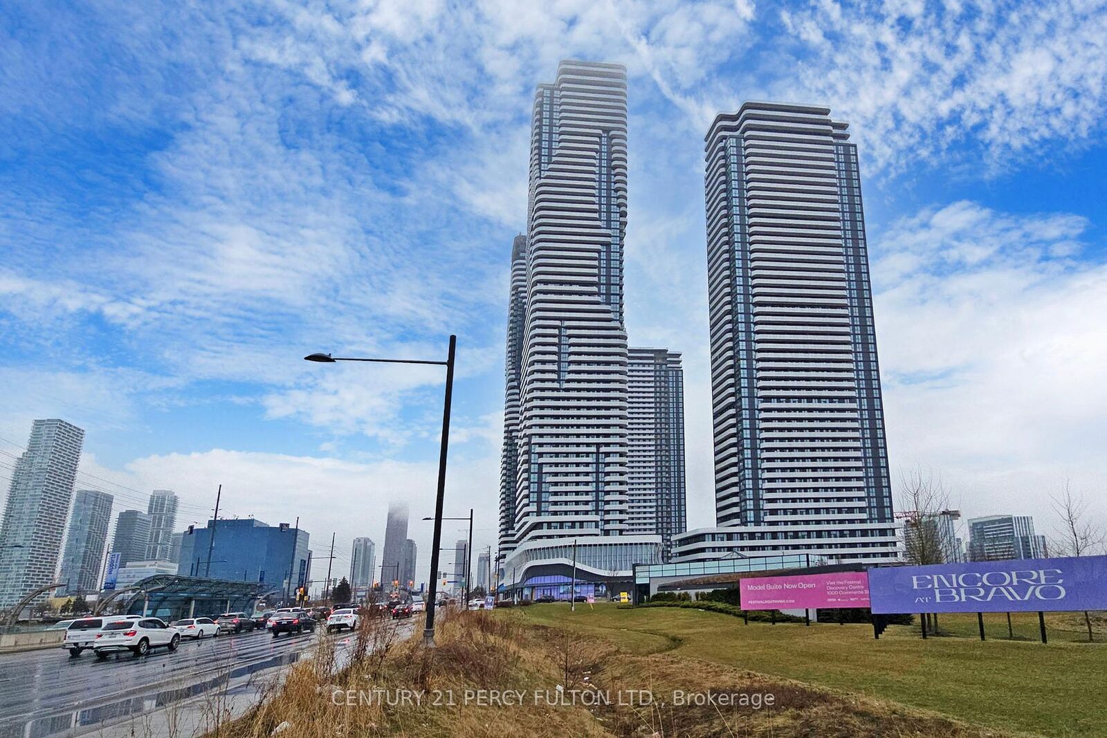 Photo de la propriété:  225 Commerce Street 2108  ON L4K 0P9 