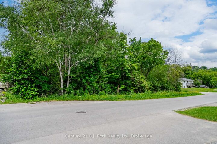Property Photo:  401 McNicoll Street  ON L0K 1R0 