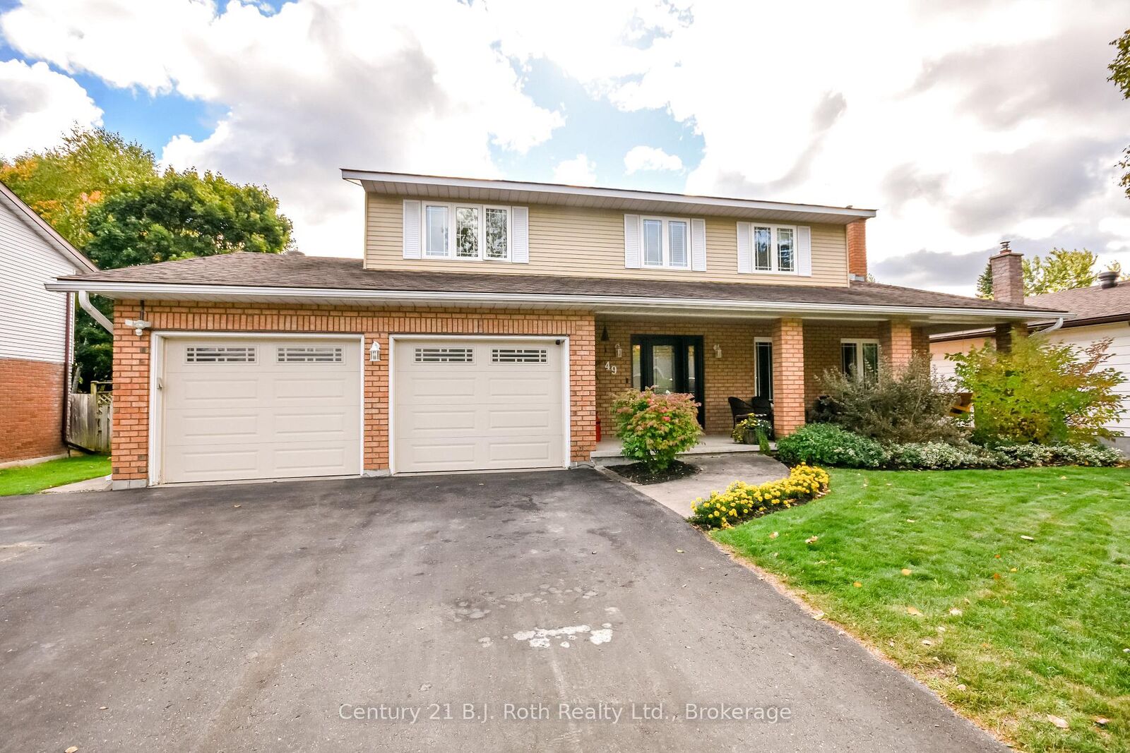 Property Photo: 49 Sulky Drive ON L9M 1J4