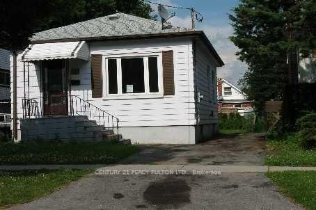 Property Photo: 101 Montrave Avenue ON L1J 4R6