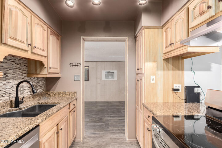 Property Photo:  1413 E Wesleyan Drive  AZ 85282 