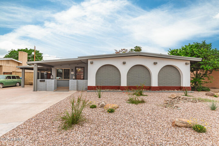 Property Photo:  1413 E Wesleyan Drive  AZ 85282 
