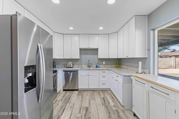 Property Photo:  5114 E Nambe Street  AZ 85044 