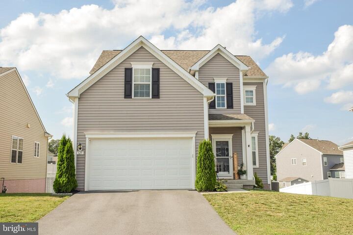 Property Photo:  125 Alliance Court  VA 22602 