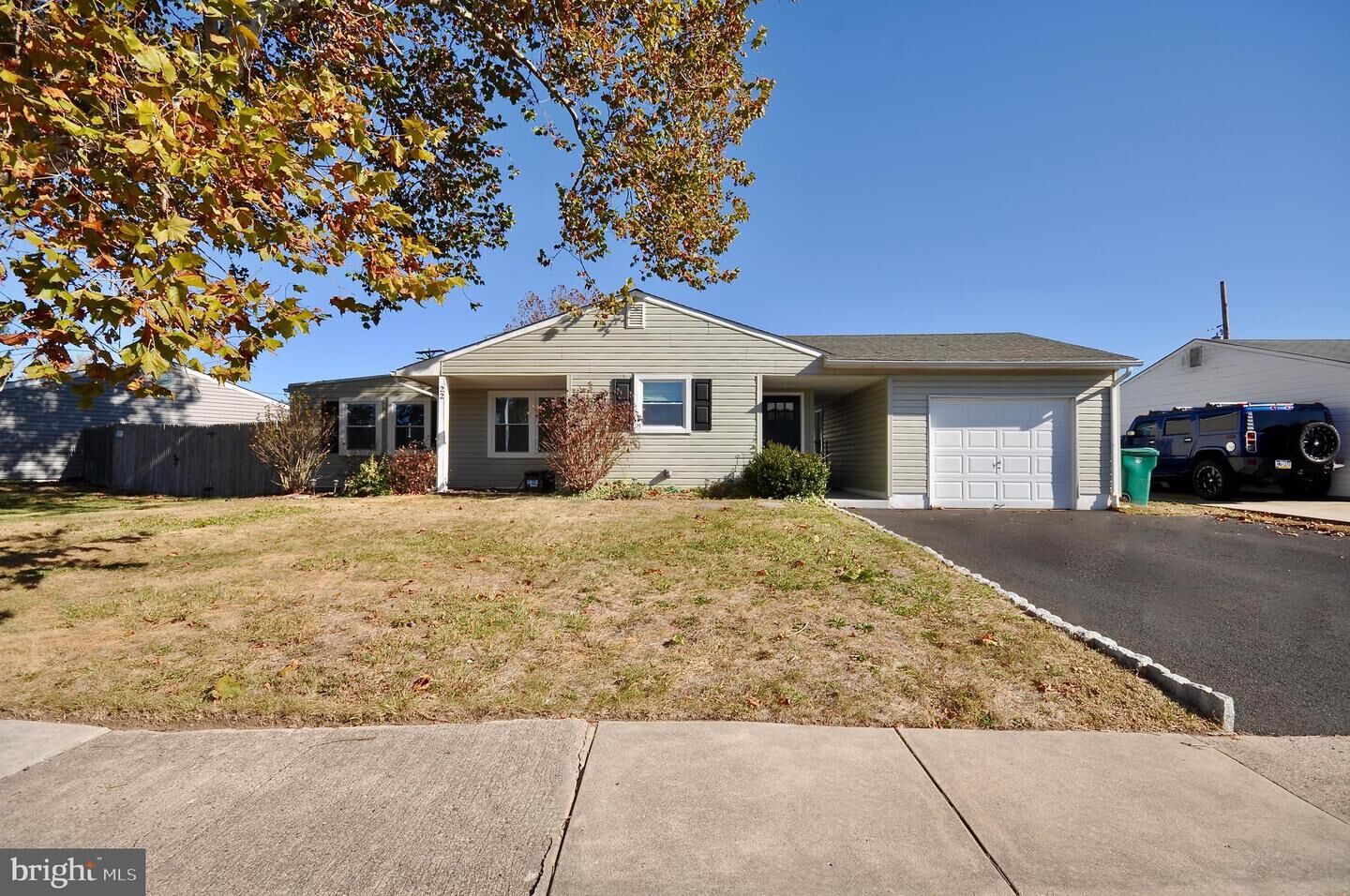 Property Photo:  22 Disk Lane  PA 19055 