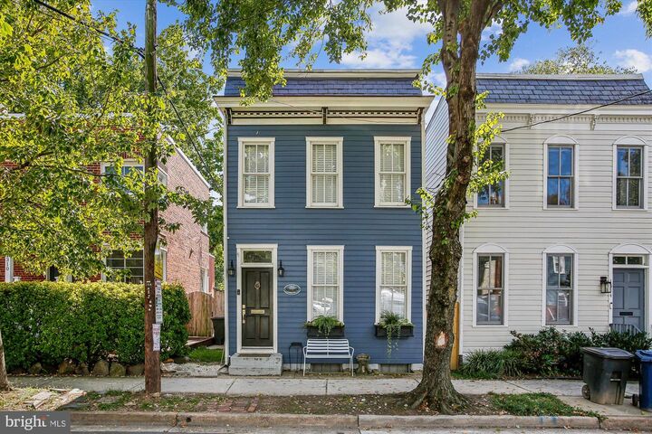Property Photo: 1312 Princess Street VA 22314