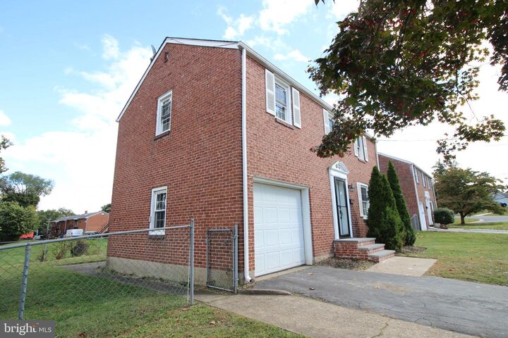 Property Photo: 203 Latimer Street DE 19804