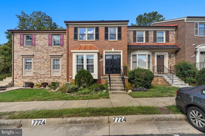 7724 Bristol Square Court  Springfield VA 22153 photo