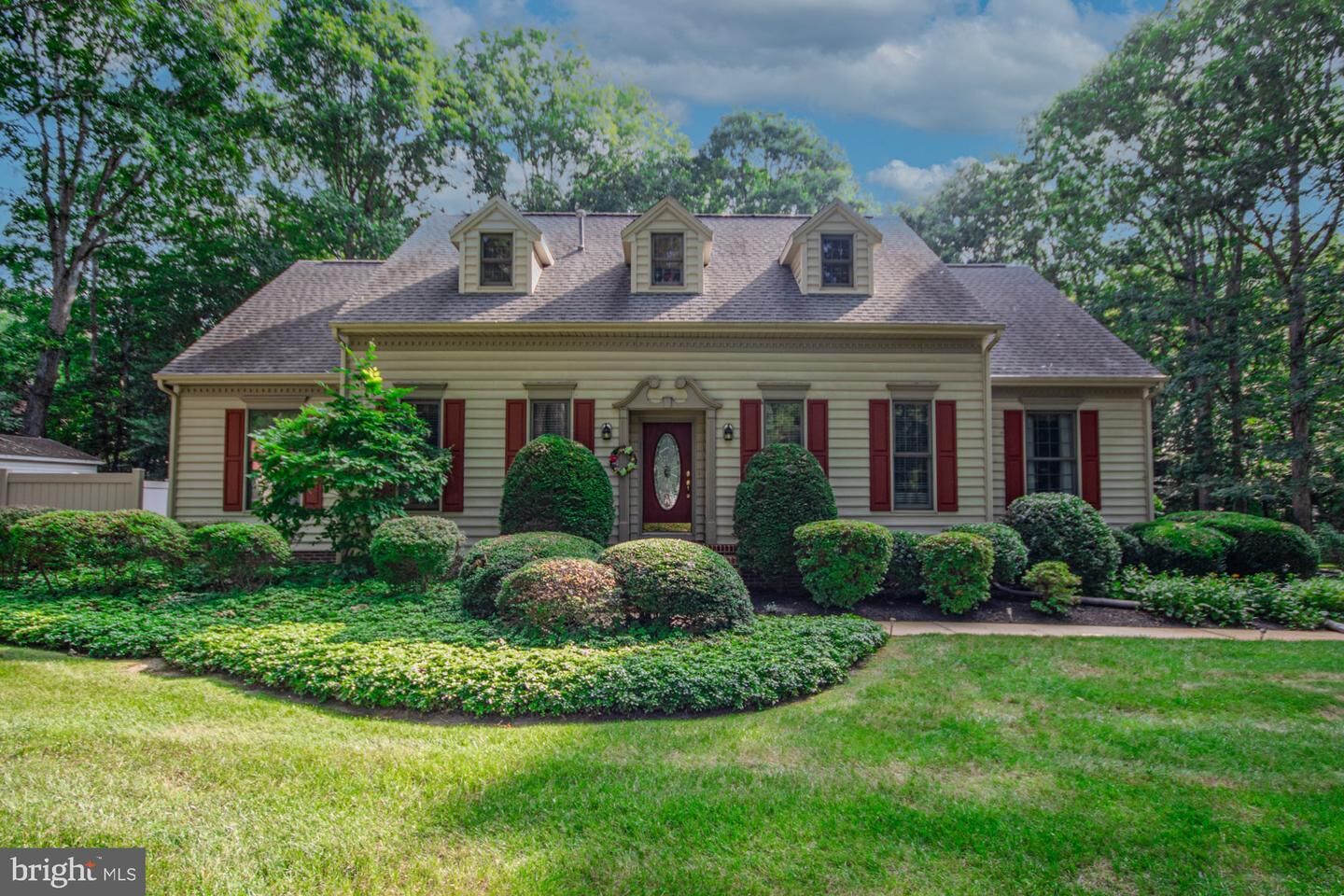 Property Photo: 5461 Loch Ness Terrace MD 21801