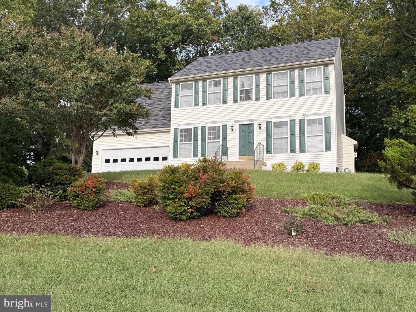 Property Photo: 9419 Hickory Hill Drive VA 22408