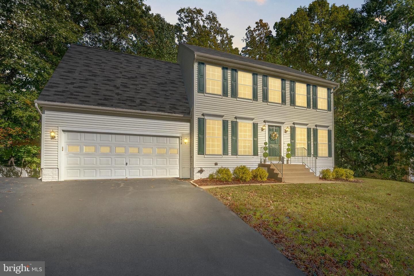 Property Photo:  9419 Hickory Hill Drive  VA 22408