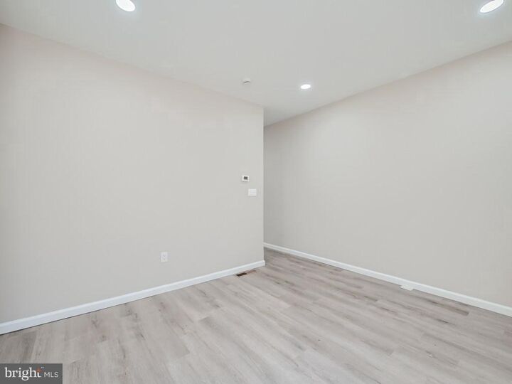 Property Photo: 1324 W Pratt Street MD 21223