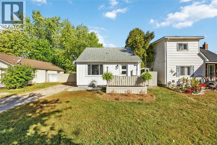 Property Photo:  776 Talfourd Street  ON N7T 1S2 