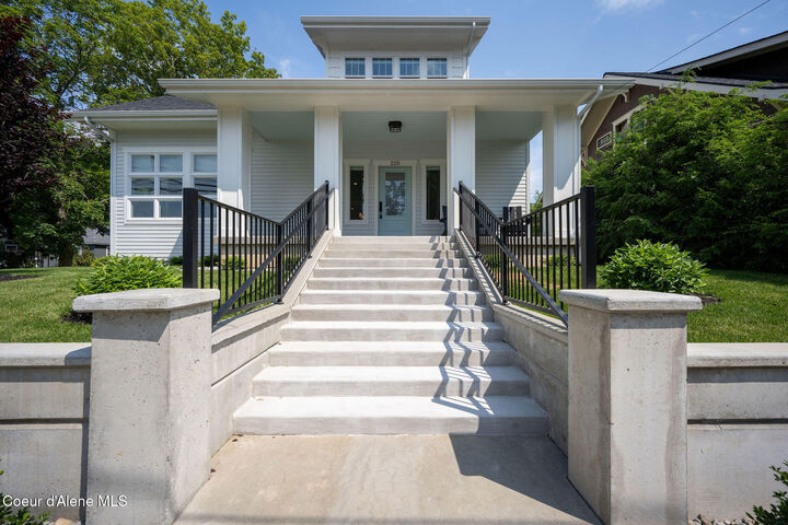 215 W Foster Ave  Coeur D'Alene ID 83814 photo