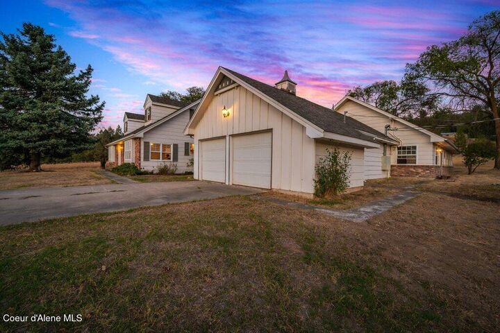 Property Photo: 840 S Carpenter Loop ID 83854