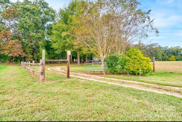 Property Photo: 2026 Rehobeth Church Road NC 28150