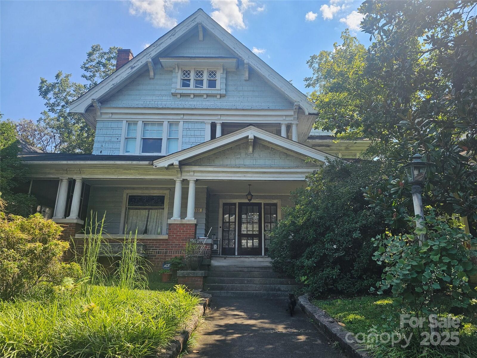 Property Photo: 1100 4th Street NC 27101