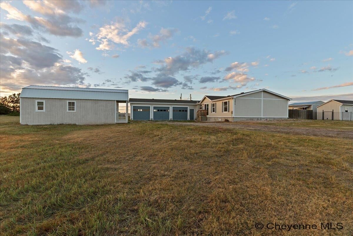 Property Photo: 3870 Blue Sky Rd WY 82054