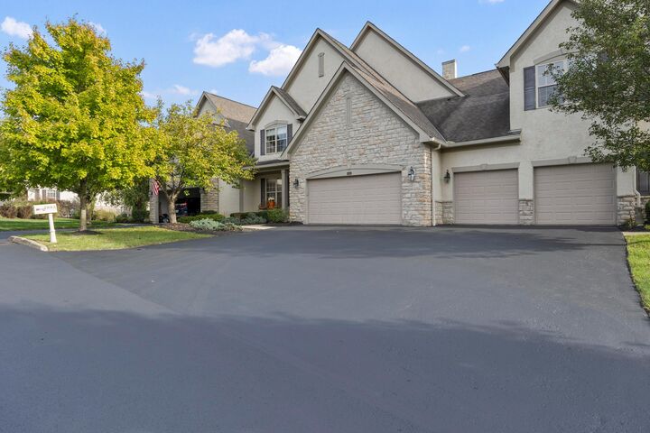 4983 Scenic Creek Lane  Powell OH 43065 photo